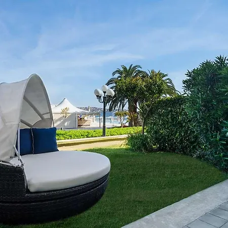 מלון Ciragan Palace Kempinski 5*
