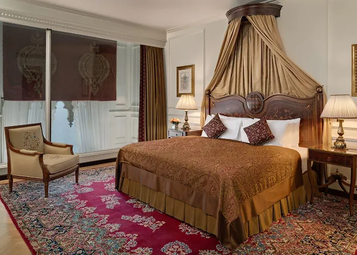 فندق شيراغان بالاس كمبنسكي