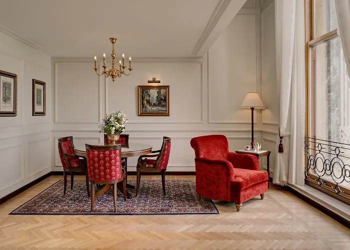 فندق شيراغان بالاس كمبنسكي