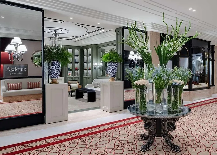 شيراغان بالاس كمبنسكي اسطنبول