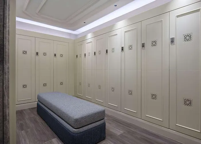 شيراغان بالاس كمبنسكي 5*