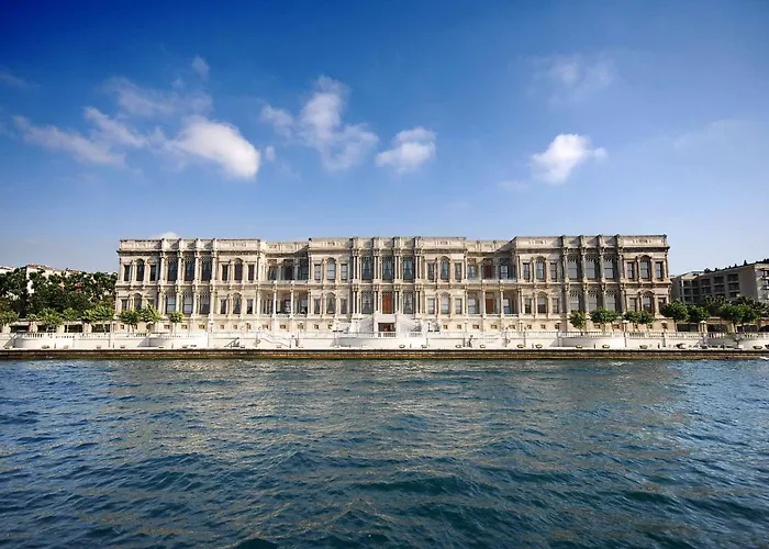 شيراغان بالاس كمبنسكي فندق