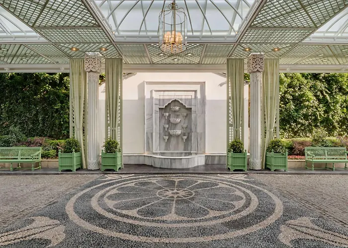 فندق شيراغان بالاس كمبنسكي