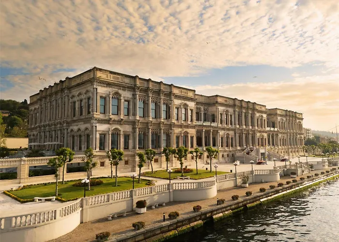 شيراغان بالاس كمبنسكي فندق اسطنبول