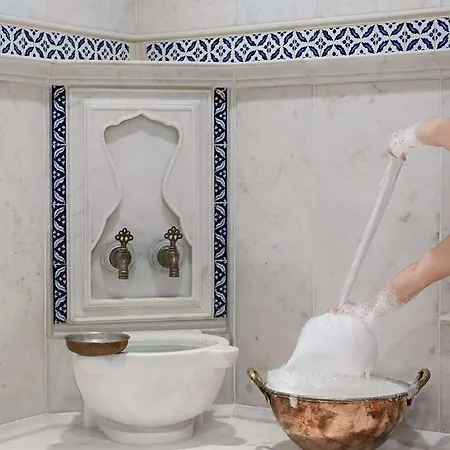 Ciragan Palace Kempinski מלון