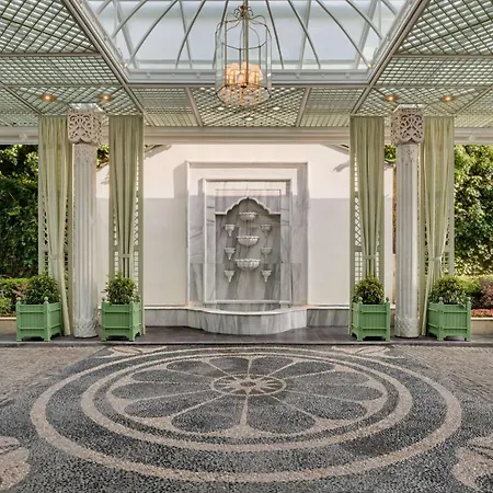 מלון Ciragan Palace Kempinski