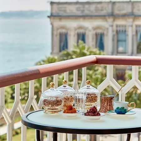 çırağan Palace Kempinski 5*